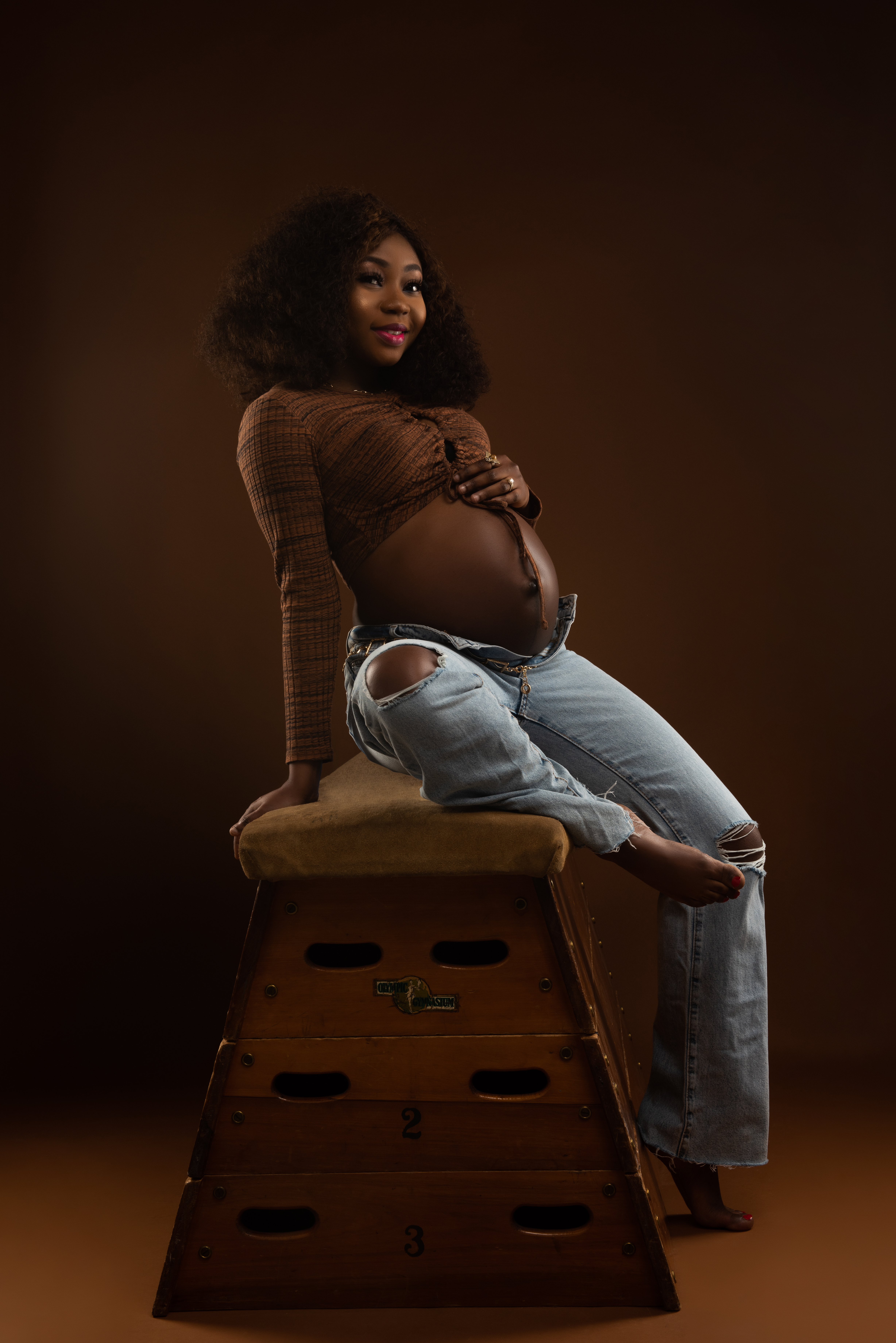 Photo of a pregnant black woman, taken by photographer in Edinburgh